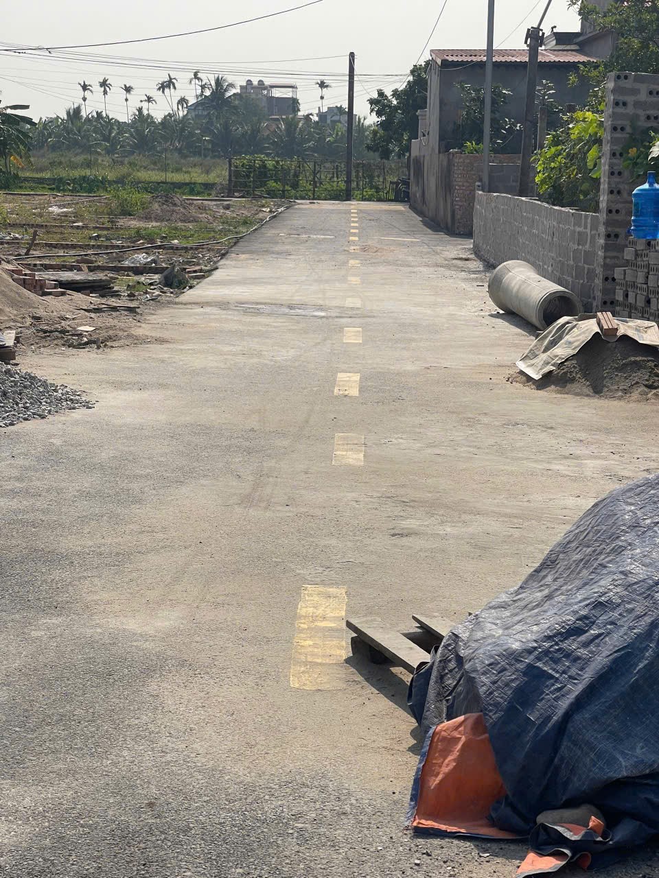 LÔ ĐẸP 84M² – NGANG 4.5M – NGÕ NHỰA 4–5M Ô TÔ TẬN ĐẤT – GIÁ CHỈ ~1 TỶ ZALO 0567 222 555