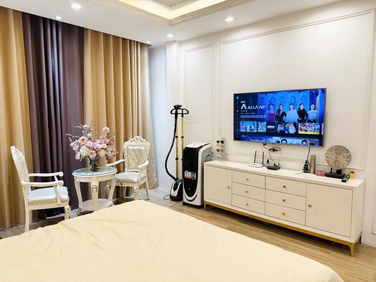 NHÀ HIẾM – TRUNG TÂM HAI BÀ TRƯNG 42m, 6 TẦNG THANG MÁY- MT 4 M- NGÕ Ô TÔ 13 TỶ