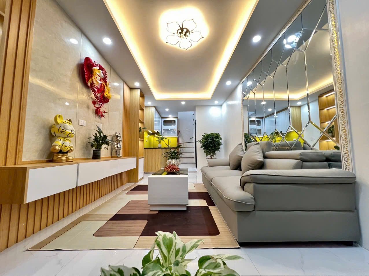 NHÀ ĐẸP PHỐ VIP TRUNG PHỤNG – ĐỐNG ĐA ✨ 30m² 5 Tầng Hơn 8 Tỷ Nhà mới – Full nội thất – Ở ngay – Kinh doanh tốt
