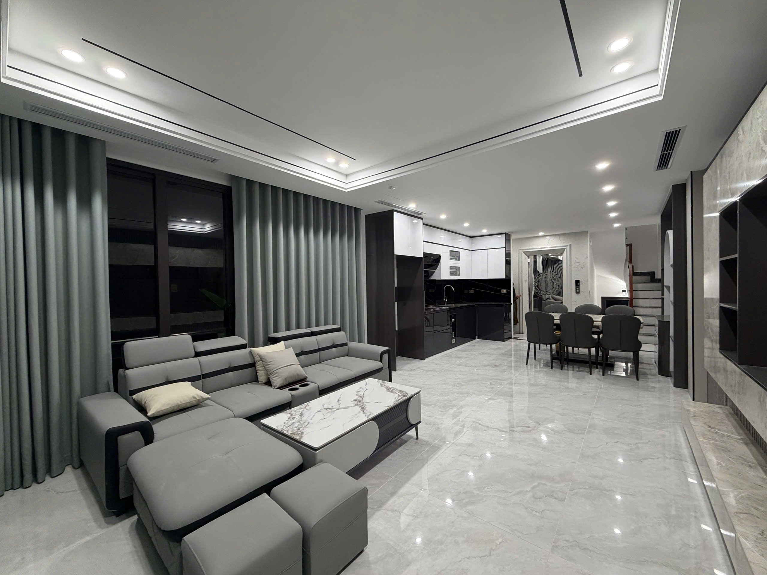 SIÊU PHẨM LÔ GÓC NGUYỄN VĂN CỪ – HỒNG TIẾN | 8 TẦNG THANG MÁY | DUPLEX THÔNG TẦNG | Ô TÔ VÀO NHÀ