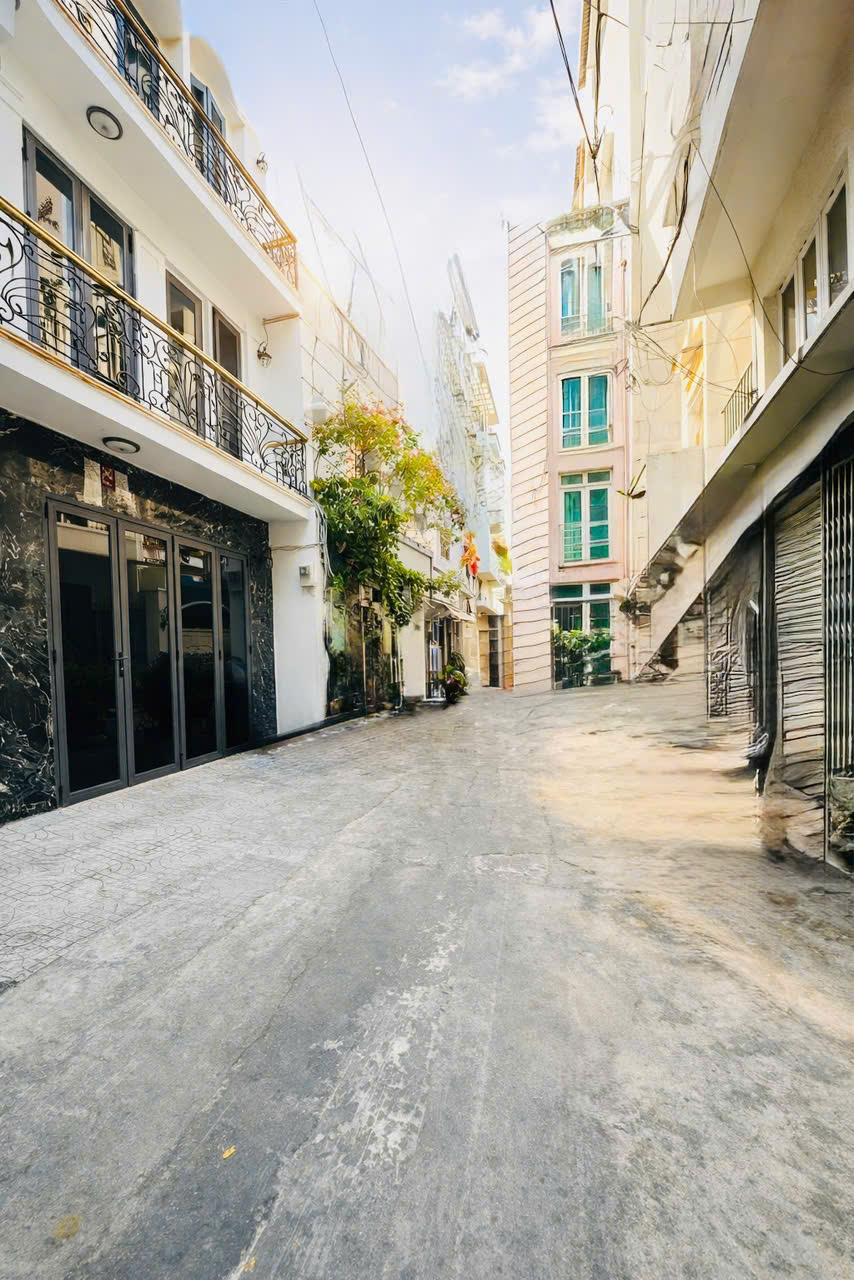 Căn góc Quận 10, vị trí trung tâm hiếm gặp - 4 tầng - 40m2 - Giá 8.48 tỷ. .