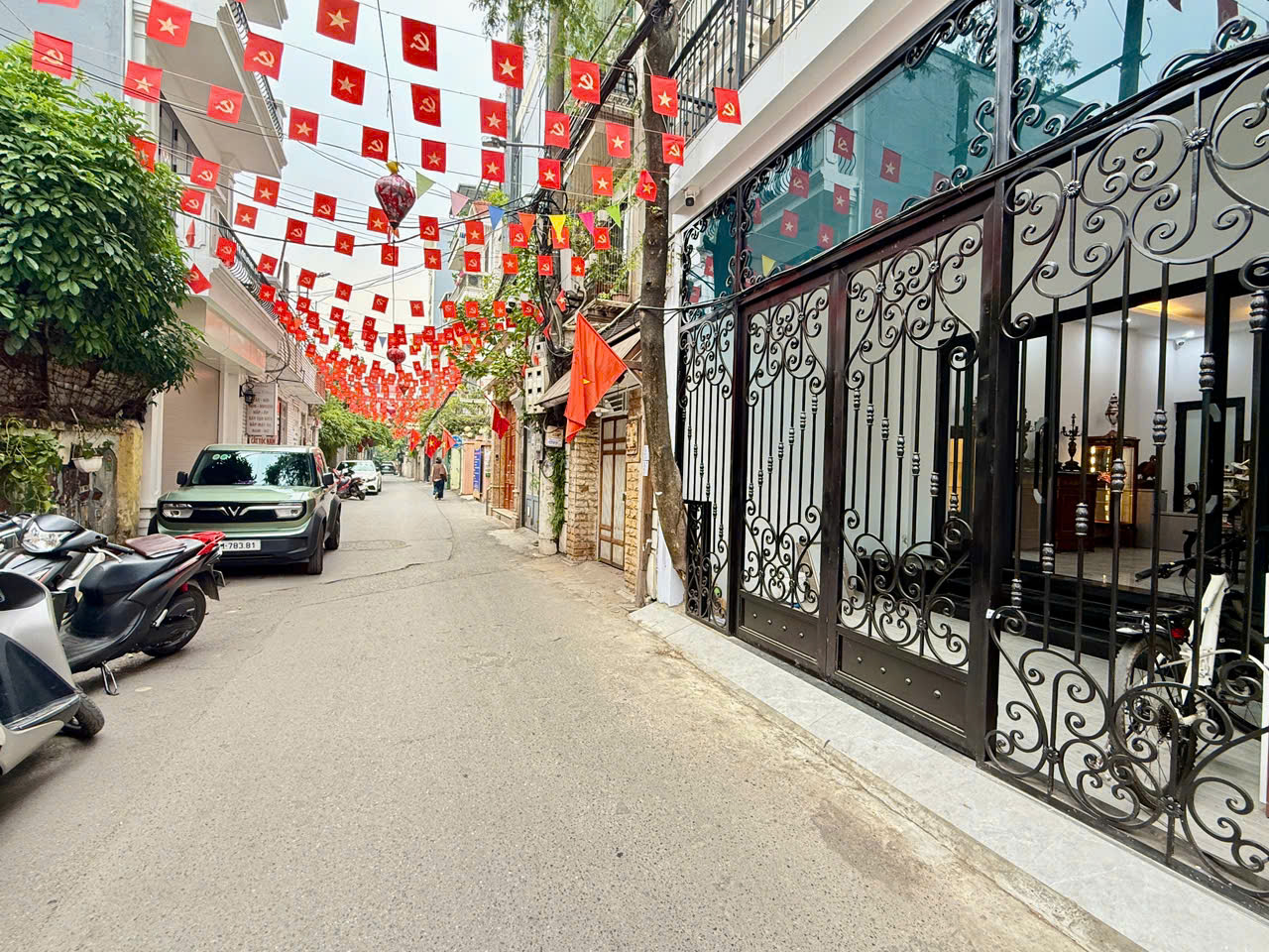 CHỈ 542 TRIỆU M CÓ NHÀ VẠN BẢO 34 M 5 TẦNG THANG MÁY MT4.6M Ô TÔ TRÁNH KHU VIP GIÁ 25.5 TỶ 0878168006