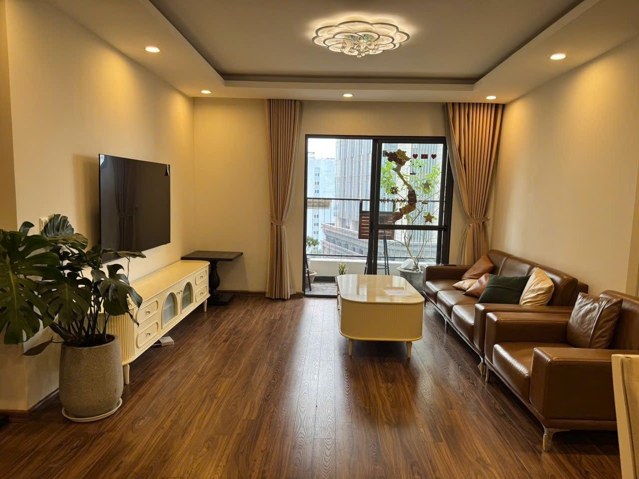 VÌ SAO GOLDEN PAL LÊ VĂN LƯƠNG LUÔN HIẾM CĂN BÁN? – CĂN NÀY LÀ NGOẠI LỆ