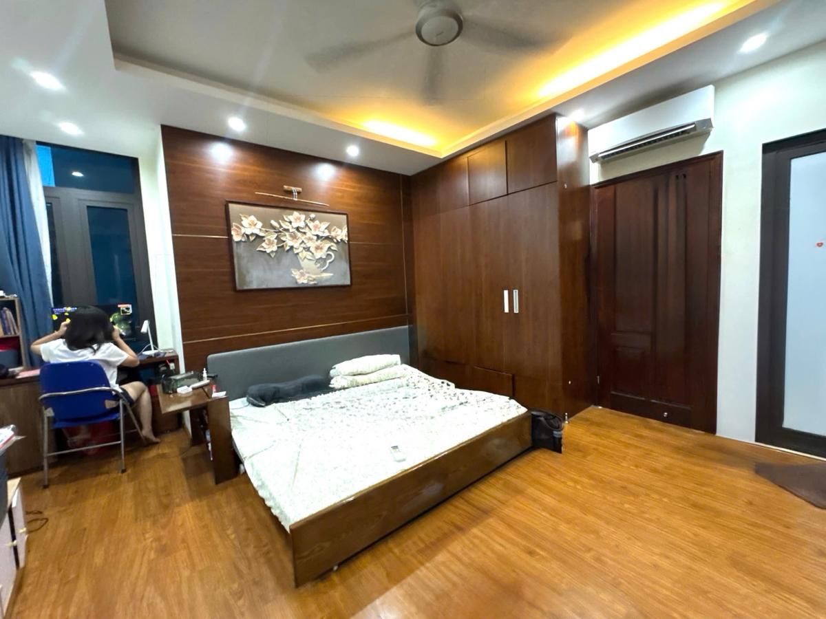 [283] Bán nhà siêu đẹp, 6 tầng có thang máy, tại Tây Sơn, DT 44m2. Giá chỉ 14.5 tỷ