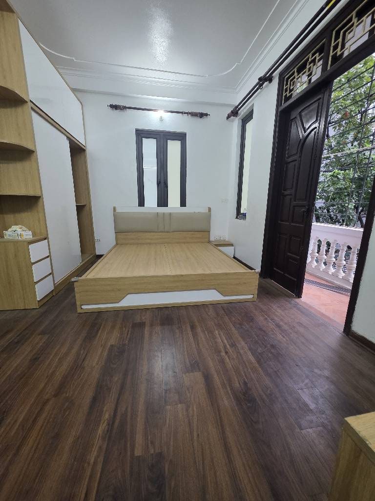 Bán nhà đẹp Gia Quất- Dân Xây - Lô Góc -Full Nội Thất- Ô chơ thang máy 45m 5 tầng nhỉnh 8 tỷ(TL)