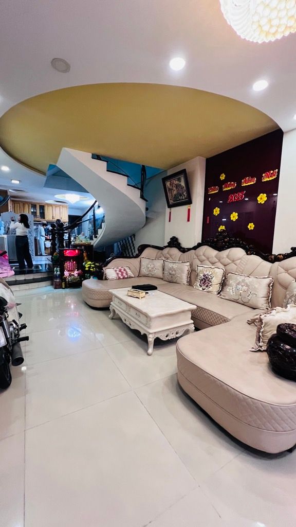 2 MẶT TIỀN NGUYỄN THỊ TẦN - HẺM XE HƠI TRONG NHÀ CÁCH QUẬN 5 KHOẢNG 400 mét , 5x25m CHỈ NHỈNH 12 TỶ