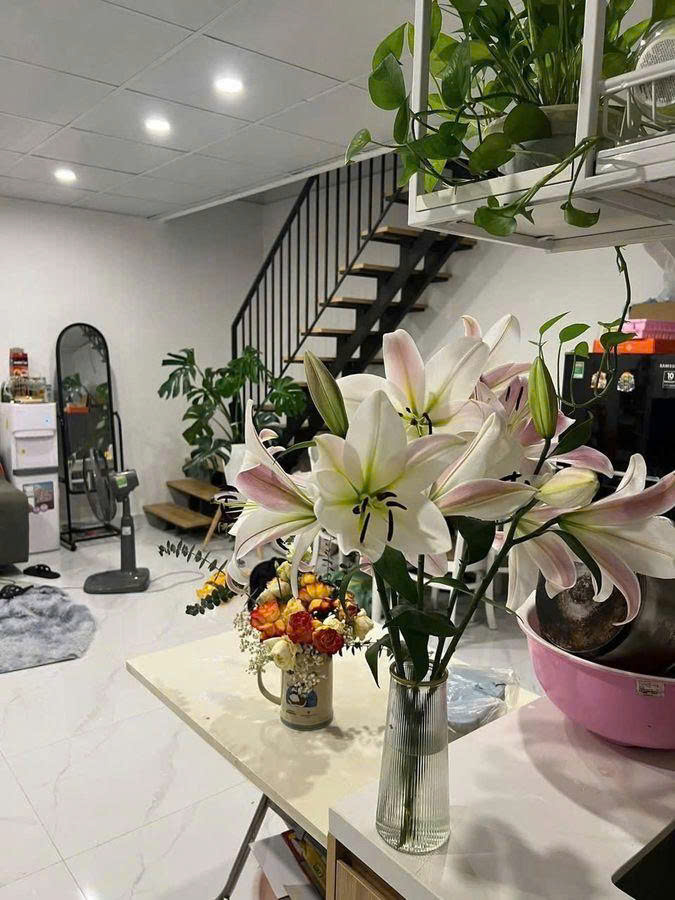 : NHÀ ĐẸP MỚI - SÂN Ô TÔ - GẦN CHỢ HÀ ĐÔNG . Bán nhà Nguyễn Trãi, Hà Đông.