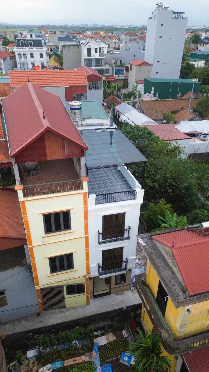 Nhà Hoài Đức 4 Tầng, Ô Tô Sát Cửa, Ban Công Siêu Rộng - Tiện Ích Đỉnh, Giá Bất Ngờ!