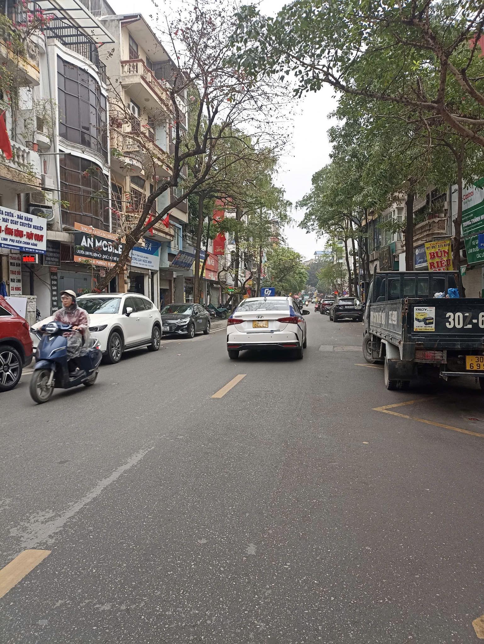 BÁN NHÀ MẶT PHỐ HOÀNG CÔNG CHẤT 85M², 2 MẶT TIỀN, KINH DOANH, 24 TỶ