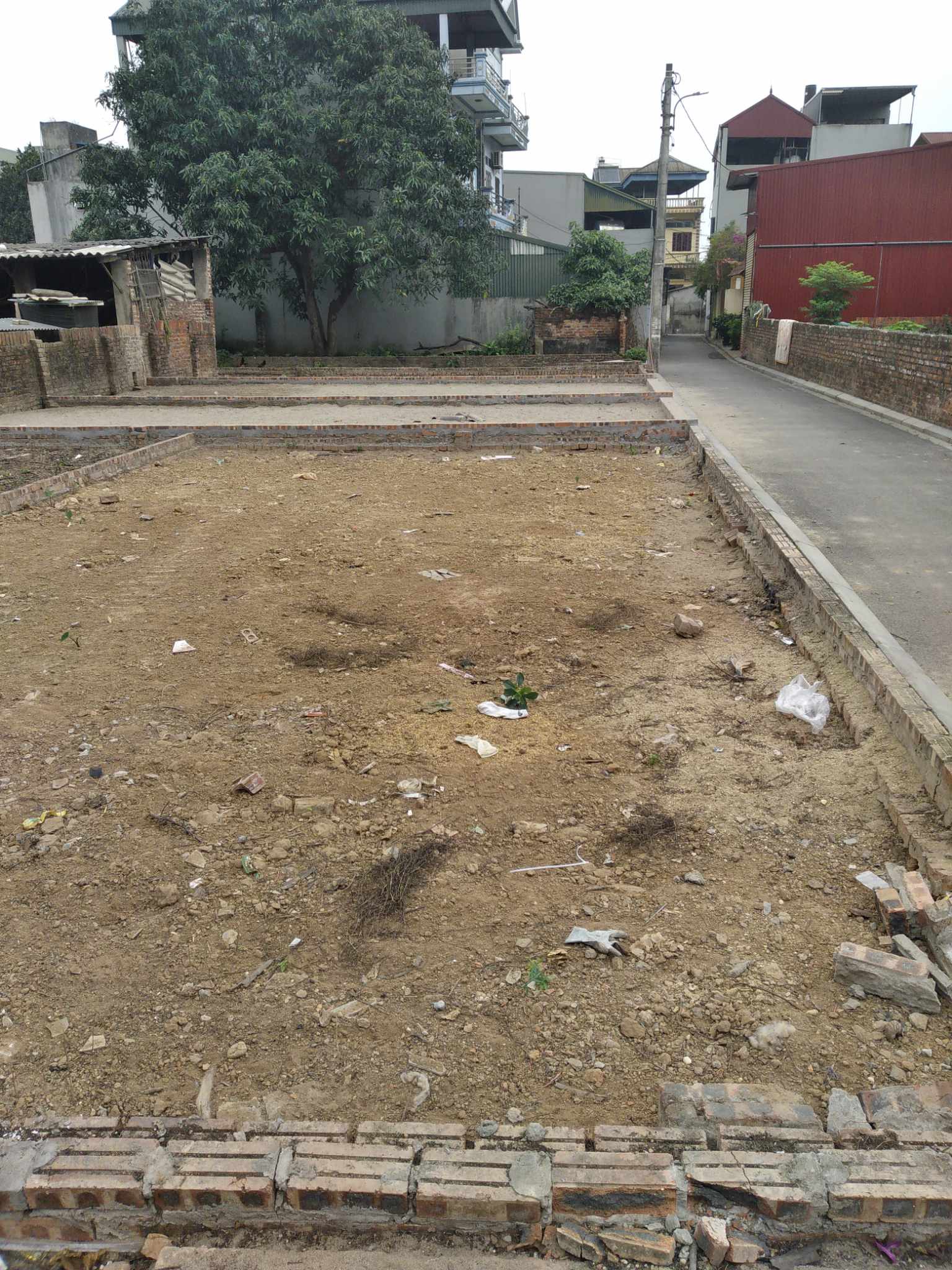 Bán đất thổ cư 60m2, mt 5m hàng xóm Vinhomes Cổ Loa, giá 7,4 tỷ