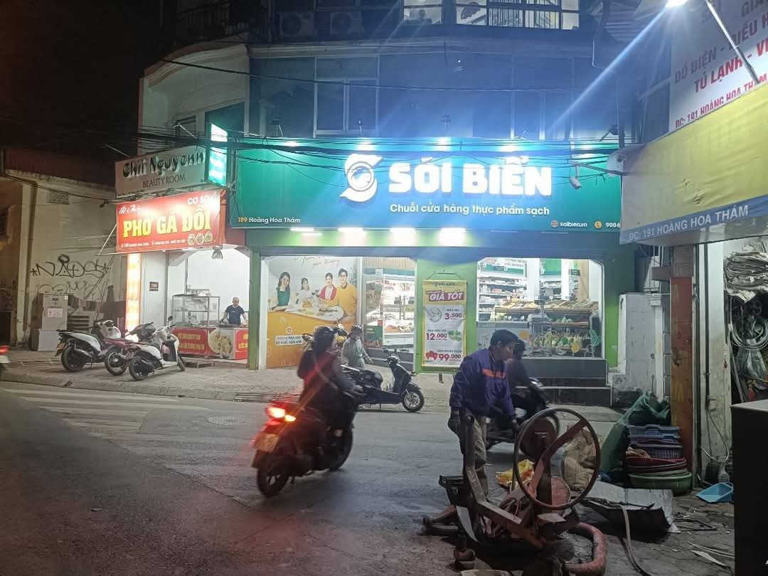 NHÀ ĐẸP - HOÀNG HOA THÁM - DÂN XÂY CHẮC CHẮN- THANG MÁY - MẶT TIỀN HOA HẬU - 5 M Ô TÔ TRÁNH - THIẾT KẾ HIỆN ĐẠI , GIÁ 18.5 TỶ