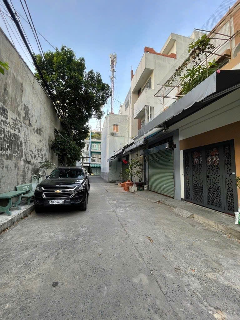 HXH Lũy Bán Bích, Tân Phú lô góc thoáng giáp Tân Bình 61m² x 2 tầng chỉ 8.35 tỷ.