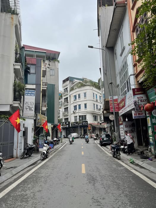 Giá hời “mặt phố trung tâm”, bán nhà Văn Cao Quần Ngựa, 96m chỉ nhỉnh 25 tỷ