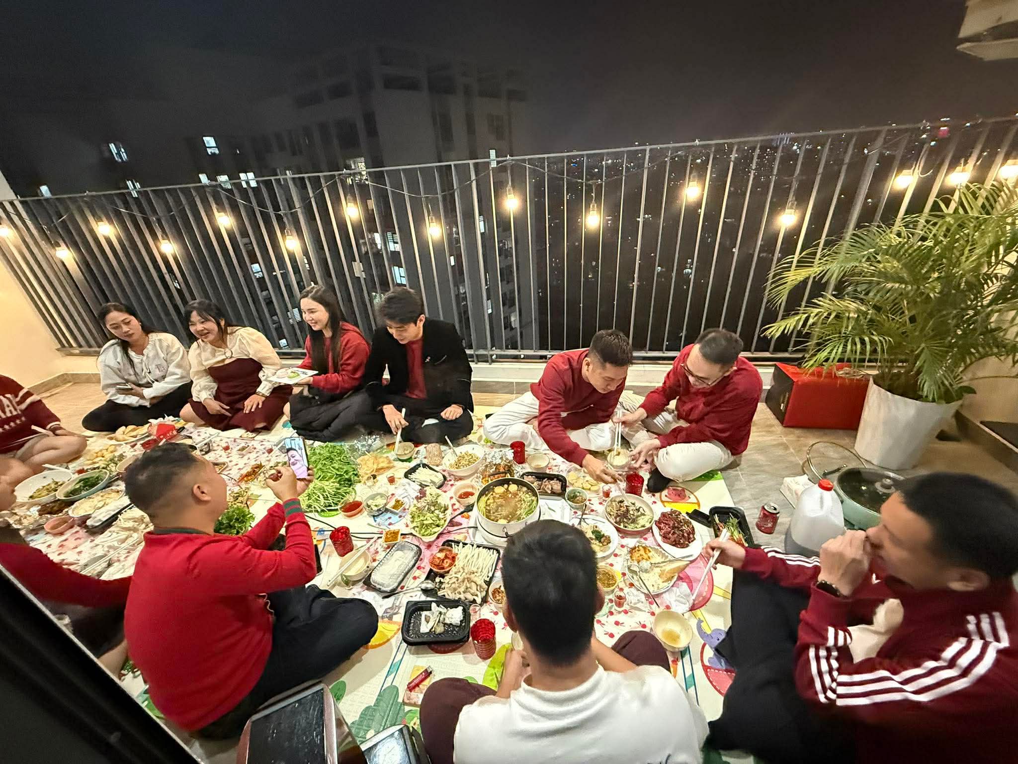 TÔI CẦN BÁN CĂN HỘ CAO CẤP 3 NGỦ - TẦNG ÁP MÁI - 97,7M GIÁ 9,5 TỶ - VIEW HỒ KIM ĐỒNG - TẦM NHÌN XA.