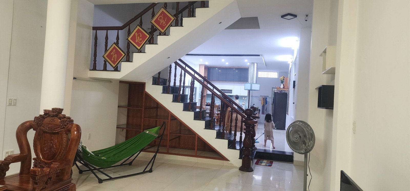 Bán nhà 3 tầng MT Nguyễn Dữ, Hải Châu, 96.5m2, gần Nguyễn Hữu Thọ, giá 8.5 tỷ