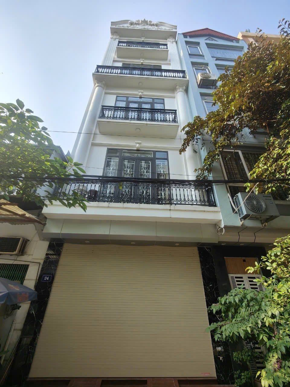 BÁN NHÀ MỚI Ở NGAY TẠI KHƯƠNG ĐÌNH - NGÃ TƯ SỞ - 40M - 7T THANG MÁY - Ô TÔ ĐỖ CỬA - HƠN 12 TỶ