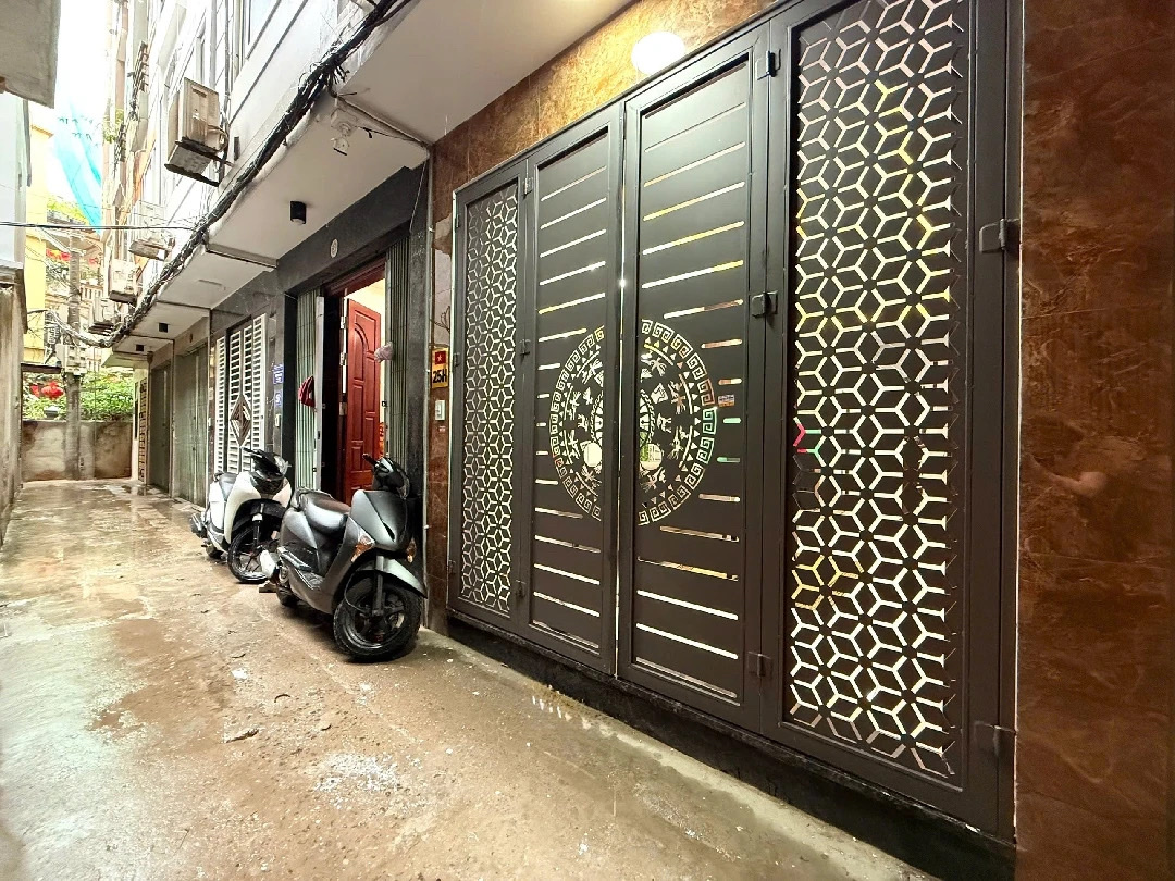 HOÀNG VĂN THÁI – 47M² – 5 TẦNG – Ô TÔ VÀO NHÀ – 17,5 TỶ Phân khúc hiếm – Nhà đẹp như mới – Cách phố chỉ 20m