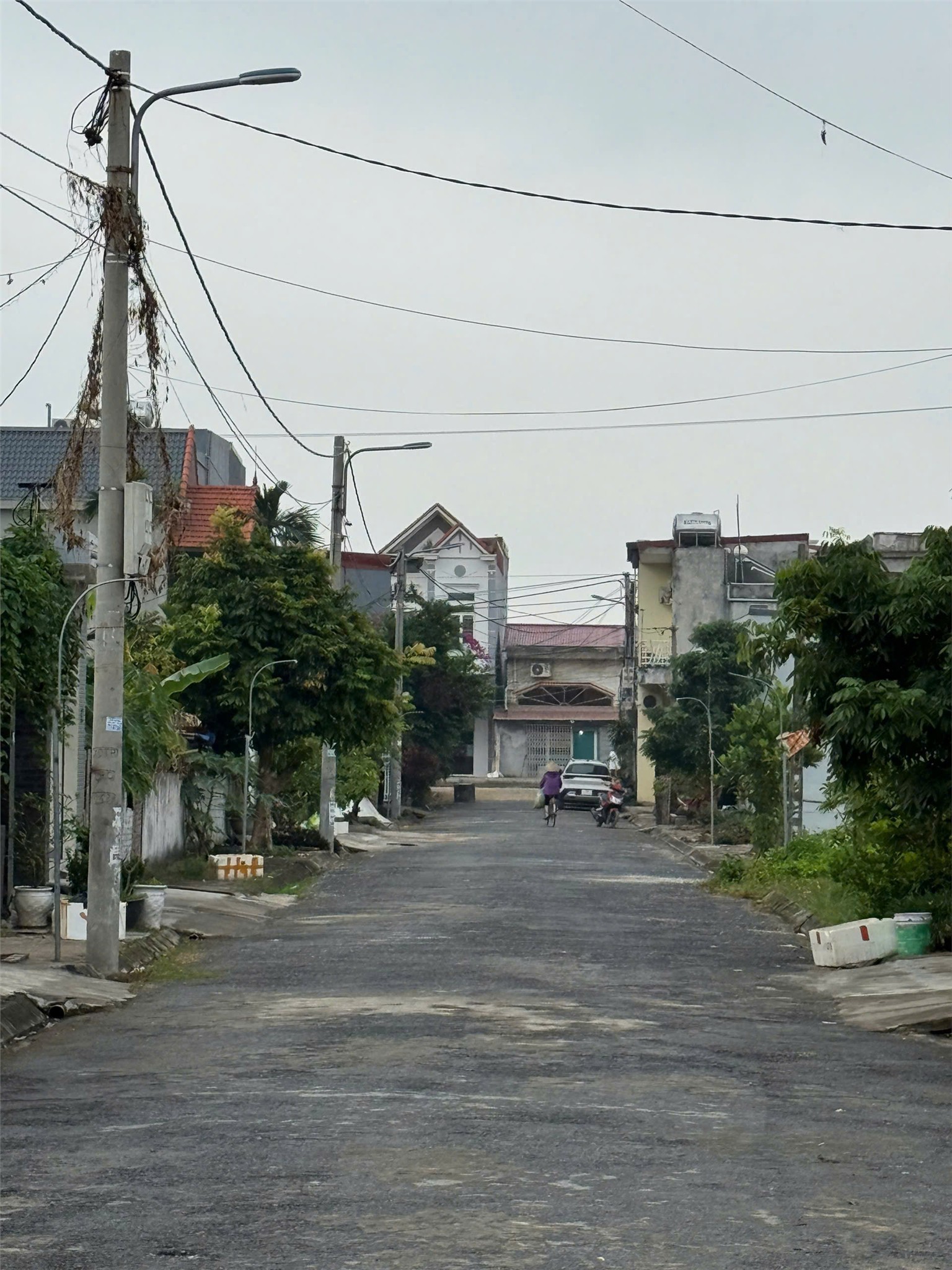 ĐẤT NGÕ 183 TÂN THÀNH ĐƯỜNG 10M – HƯỚNG ĐÔNG GIÁ CHỈ 2.X TỶ – HÀNG ĐẸP HIẾM ZALO 0567 222 555