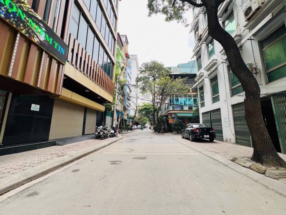 NHÀ ĐẸP NGUYỄN ĐỨC CẢNH – Ô TÔ TRÁNH – 7 TẦNG THANG MÁY – VỈA HÈ MINI – GẦN TIMES CITY