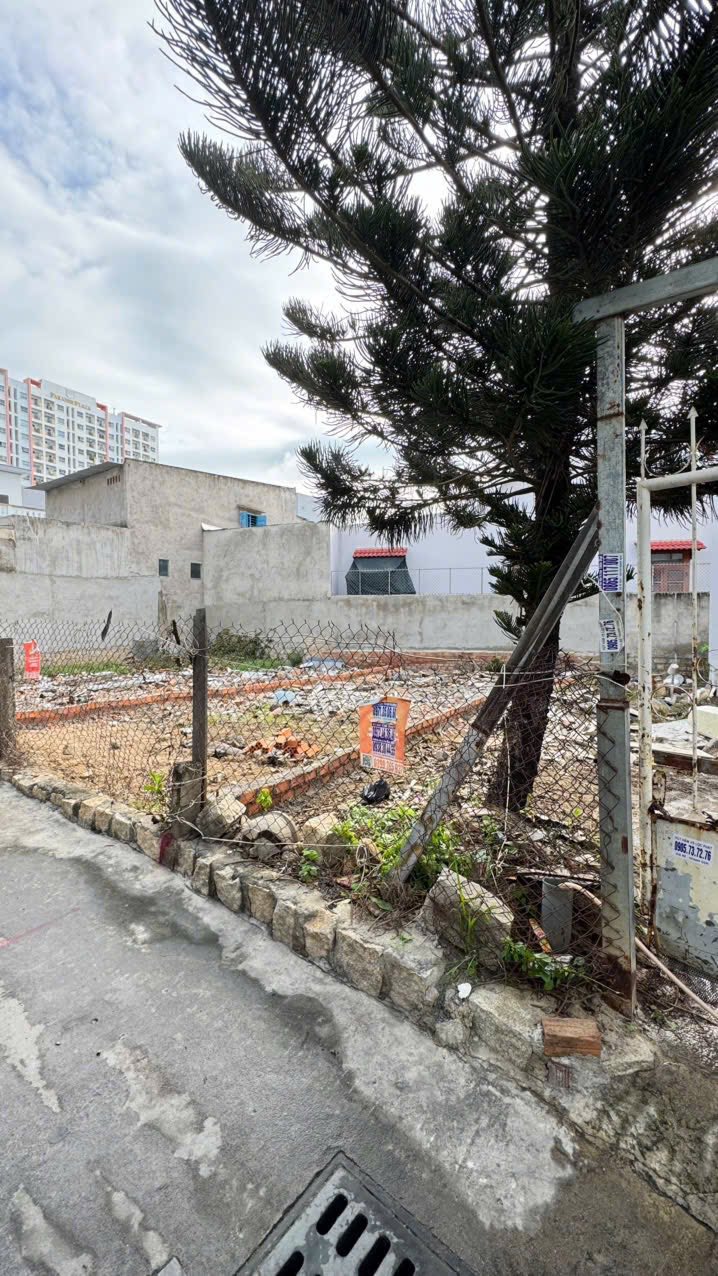 BÁN LÔ GÓC GẦN CC HOÀNG QUÂN ( VĨNH HOÀ ) - BẮC NHA TRANG