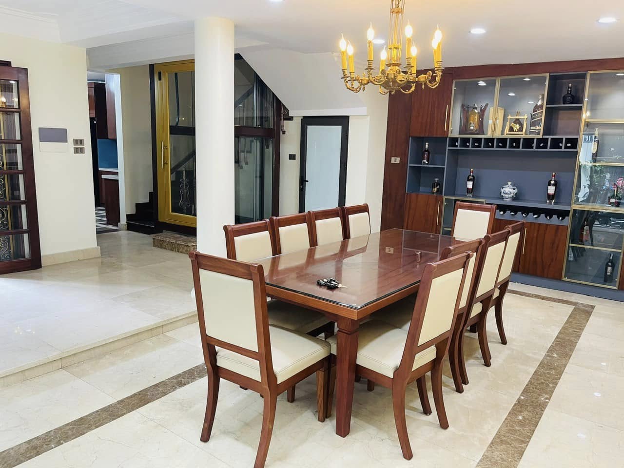 Bán Biệt thự tặng Giá trị sống, Dương Đình Nghệ 253/273m, 4T, MT 8M, Ô tô tránh, Vỉa hè, 115 tỷ