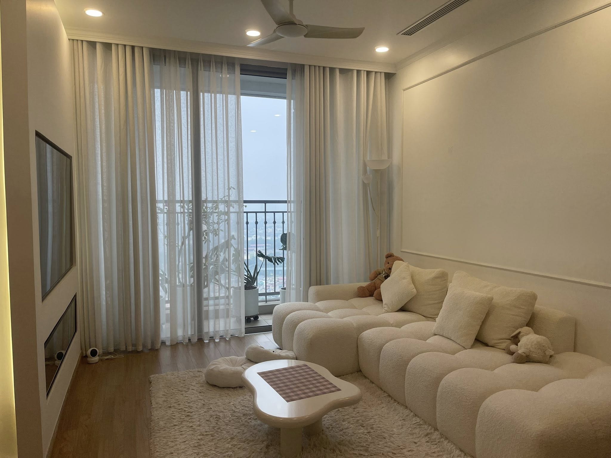 Siêu căn hộ Tòa A1 Vinhomes Gardenia Hàm Nghi 103m 3PN, Nội thất VIP, 14.3 tỷ