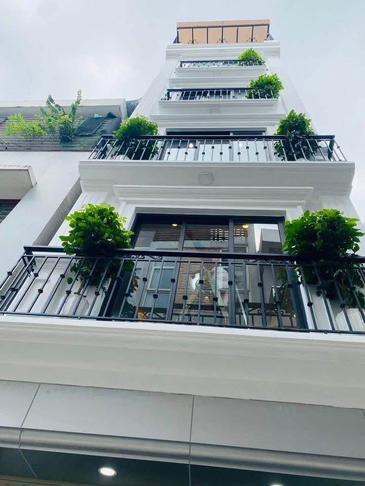 Nhà đẹp Vũ Tông Phan-Thanh Xuân – 5 tầng– Gara ô tô 7 chỗ – Hướng Nam – Ở sướng – tiện ích ngập tràn