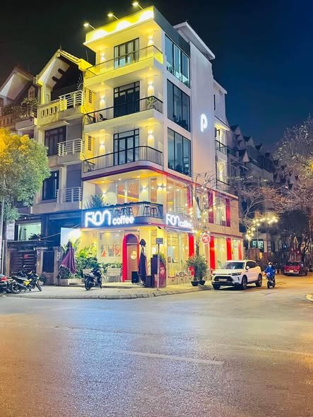 Cho thuê LÔ GÓC 2 mặt phố Trần Quốc Toản – Quang Trung | 60m² x 5 tầng | Thang máy | MT 16m