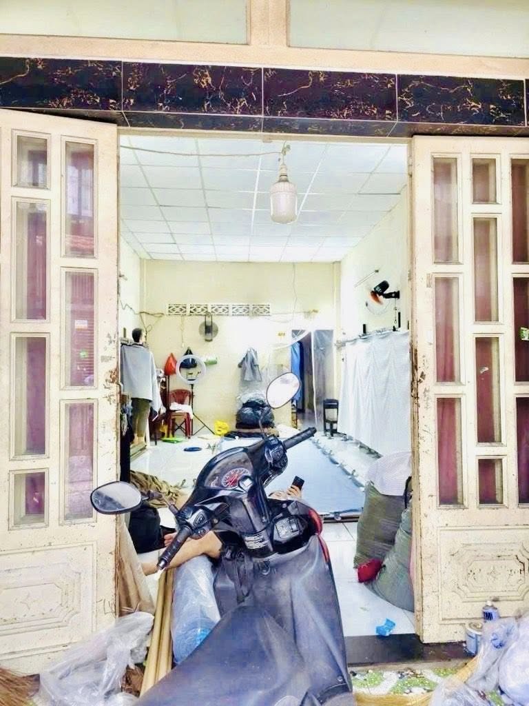 GÒ DẦU – HẺM XE HƠI – CÁCH MẶT TIỀN 1 CĂN – 68M – GIÁ 6.X