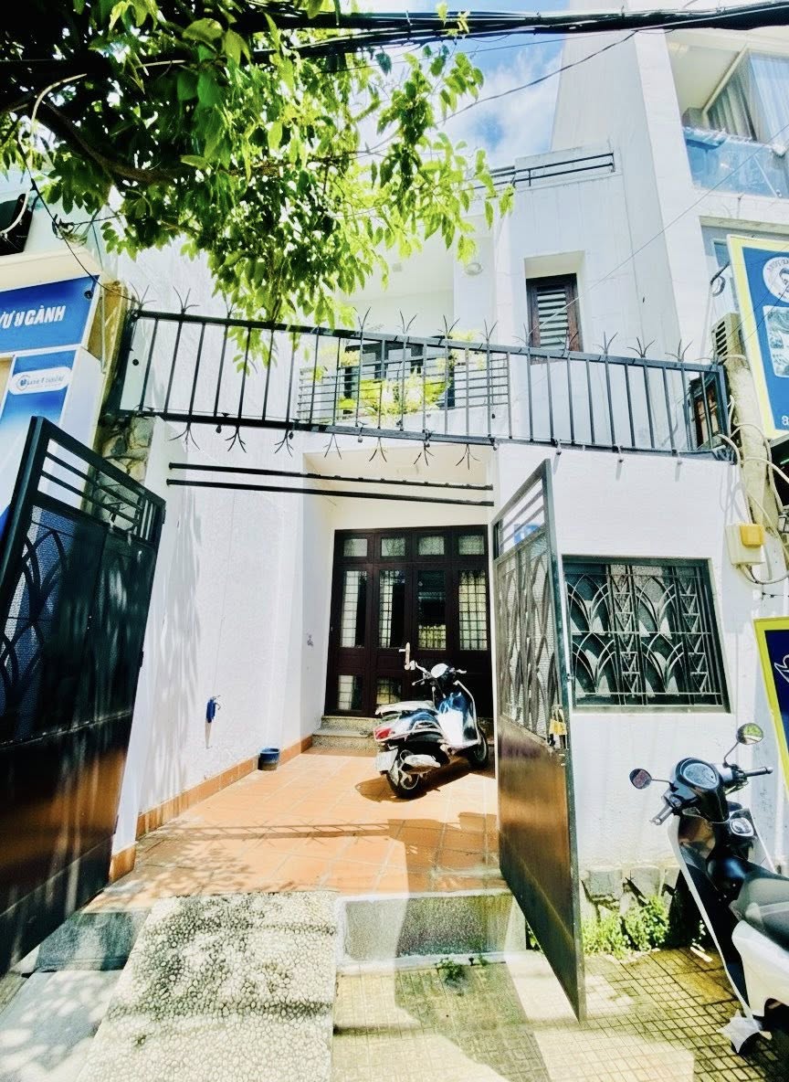 MẶT TIỀN ĐƯỜNG 30M - VIEW CÔNG VIÊN - NHÀ ĐẸP 3 TẦNG - 72M NGANG 4.5 CHỈ 13 TL