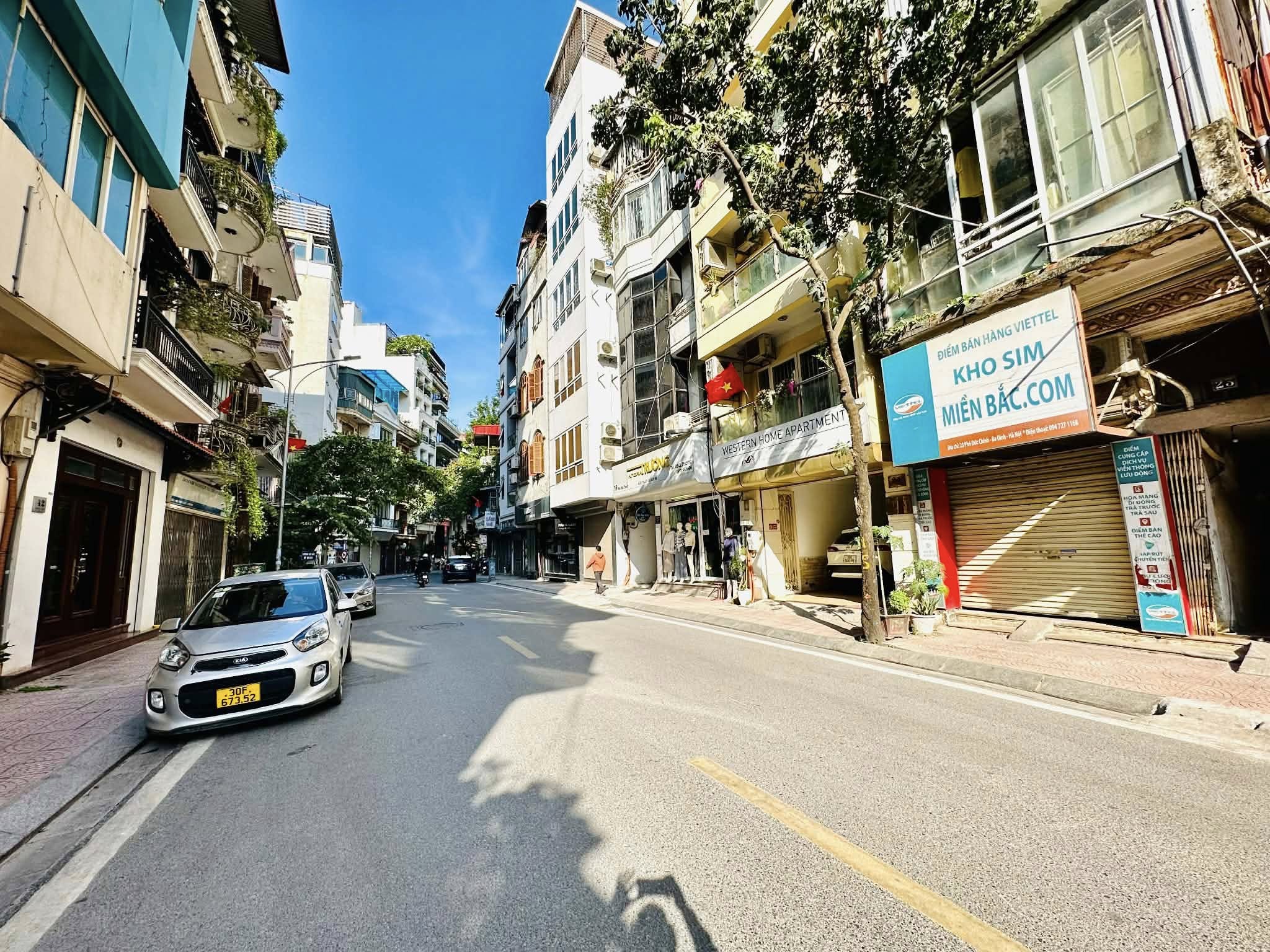 MẶT PHỐ, PHÓ ĐỨC CHÍNH, BA ĐÌNH- VỈA HÈ-KD-Ô TÔ: 69M X3T, MT 5,2M, GIÁ 56,5 TỶ