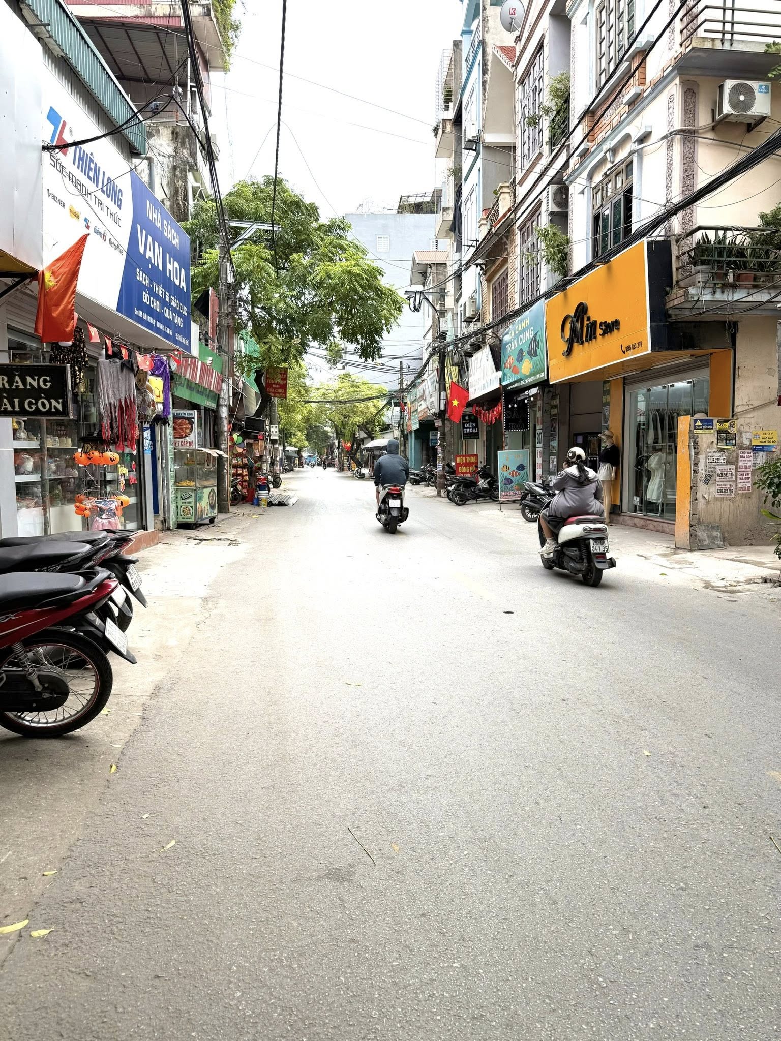 Siêu hiếm, bán nhà Doãn Kế Thiện, mặt ngõ kinh doanh, thang máy, chỉ 16 tỷ