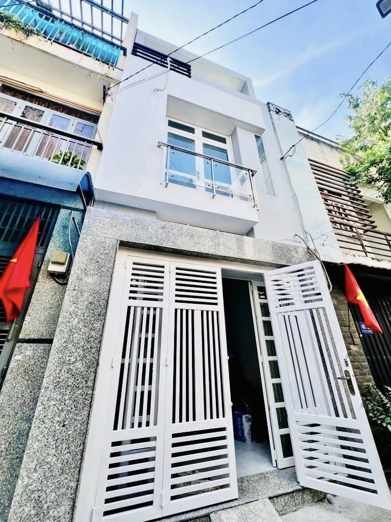 ĐỐI DIỆN AEON – HẺM XE HƠI TRÁNH THÔNG – NHÀ MỚI 3 TẦNG – 50M² – NHỈNH 7 TỶ