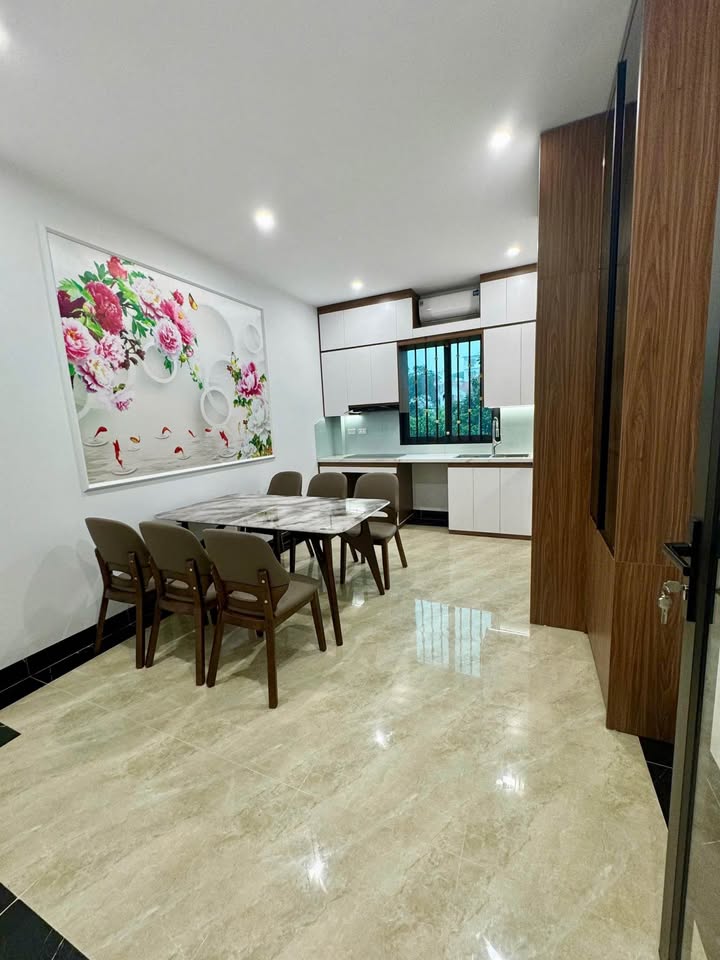 NHÀ ĐẸP VƯƠNG THỪA VŨ – HOÀNG VĂN THÁI – PHÂN LÔ QUÂN ĐỘI – 6 TẦNG THANG MÁY – NGÕ THÔNG