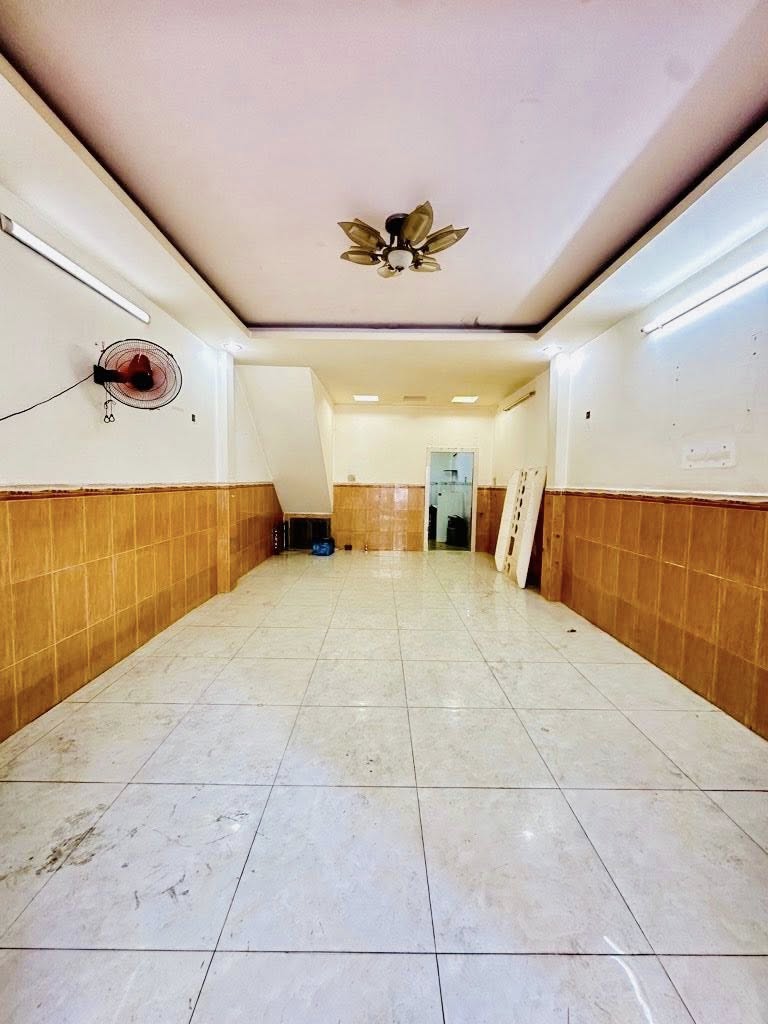 THOẠI NGỌC HẦU – HẺM XE HƠI THÔNG – 48M – 3 LẦU – 5PN – NHỈNH 6 TỶ