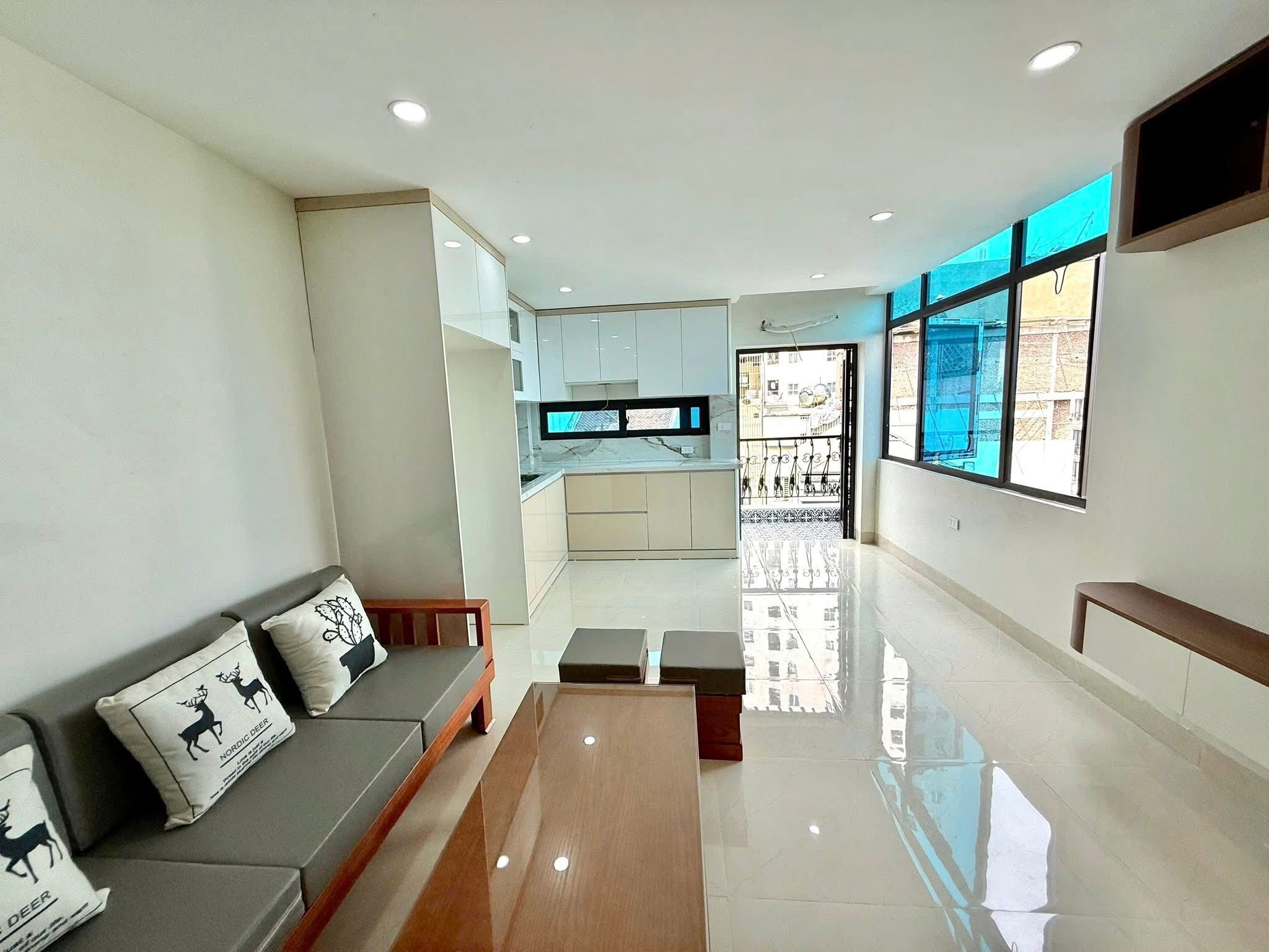 Nhà mặt phố Bùi Xương Trạch- 32m*6tầng- Thang máy - Ôtô tải tránh- Kinh doanh- Giá 12,2 tỷ