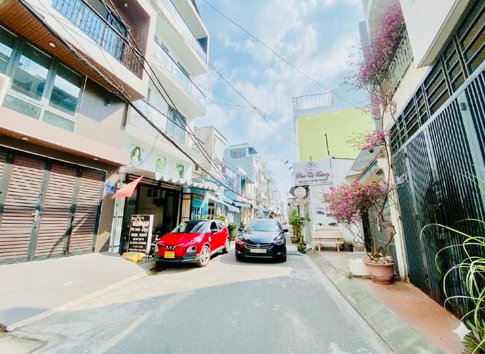 HXH THÔNG VƯỜN LÀI – TÂN HƯƠNG – NHÀ ĐẸP 3 TẦNG – NGANG 4.3 DÀI 14 – NHỈNH 8 TỶ