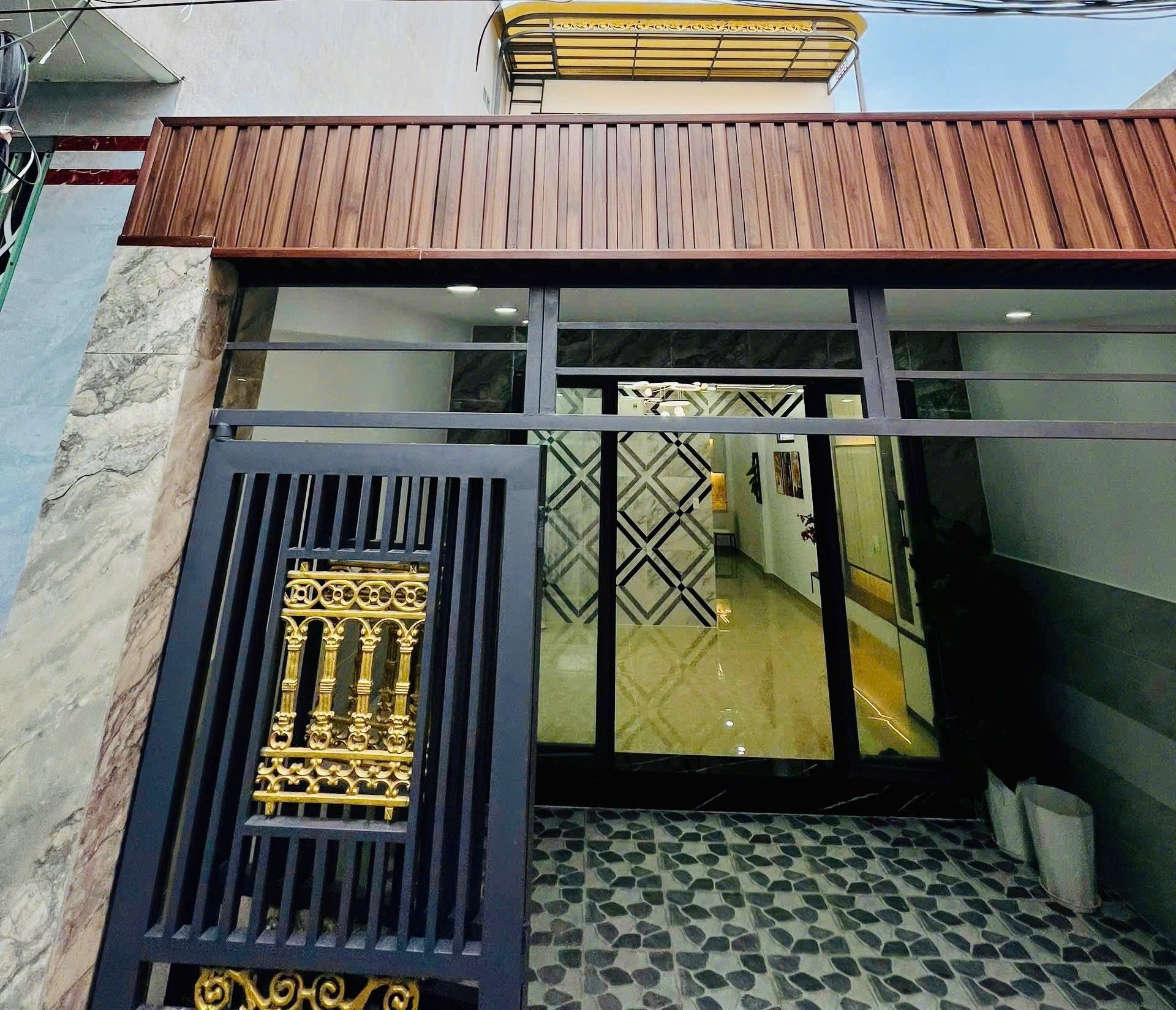 Bán nhà 2174 HTP Nhà Bè ,Nhà tặng full nội thất cao cấp như hình Nhà Bè =>Diện tích khủng