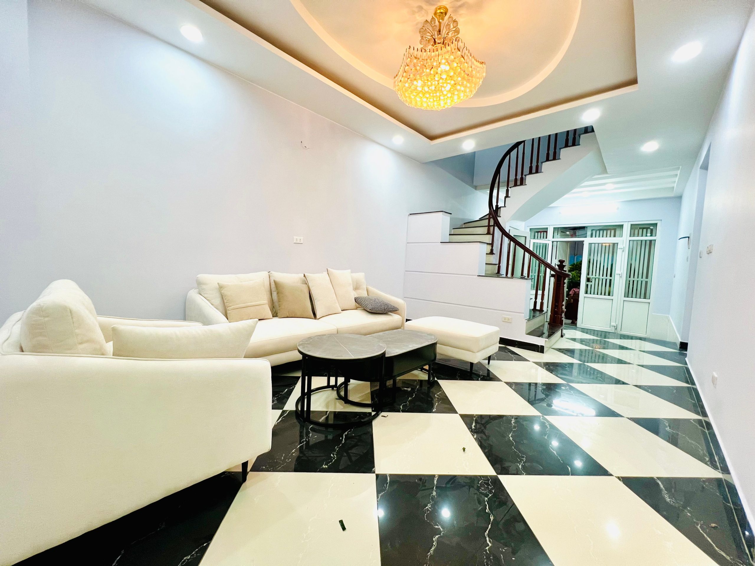 NHÀ ĐẸP VIP BA ĐÌNH - Ô CHỜ THANG MÁY - MẶT NGÕ RỘNG - THÔNG TỨ TUNG - 50M RA PHỐ - LĂNG BÁC - 50M RA HỒ NGỌC HÀ DT 54 M *4T MT 5M GIÁ 15.1 TỶ ...