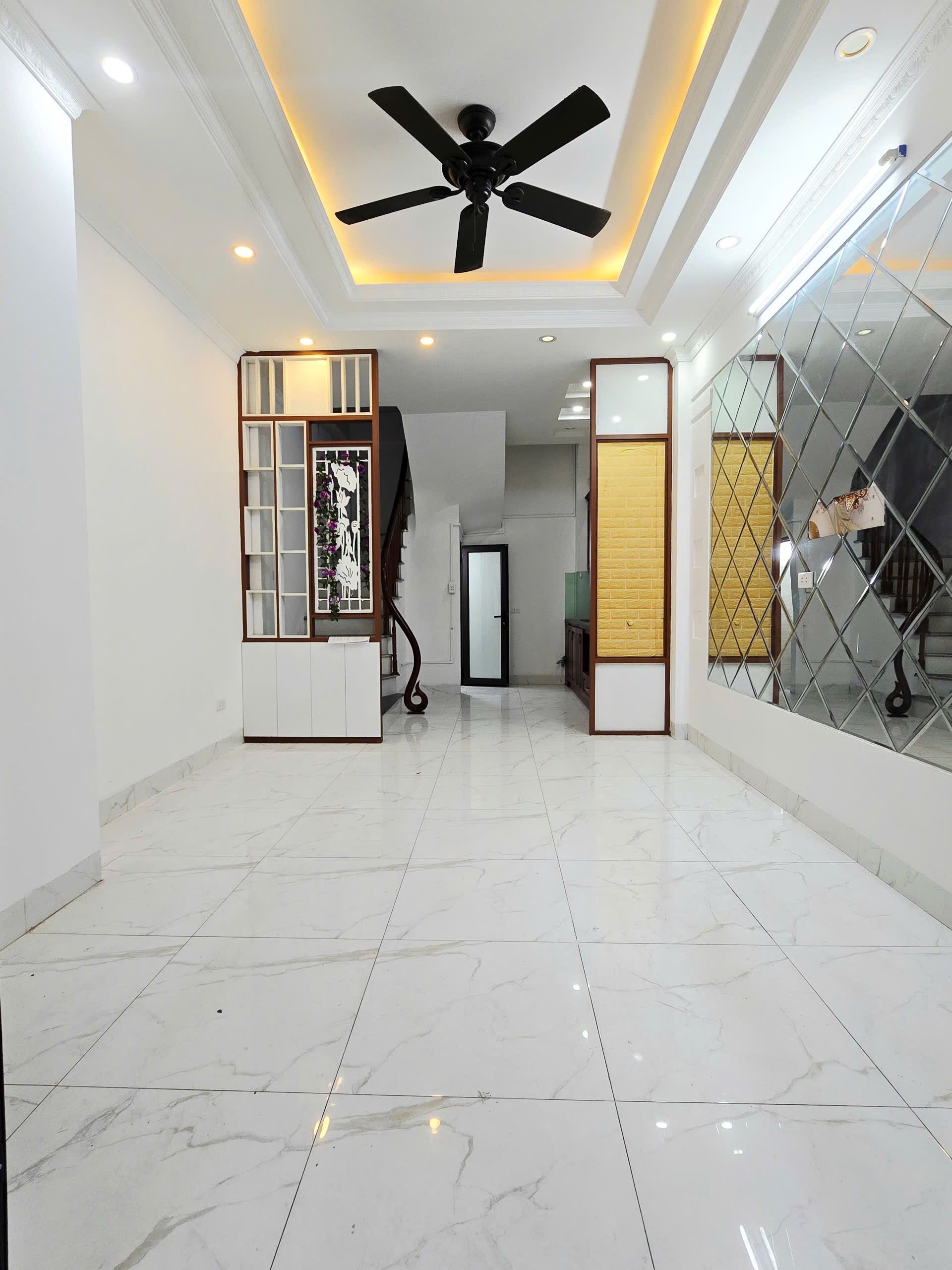 BÁN NHÀ NGỌC TRÌ – THẠCH BÀN, LONG BIÊN ✨ Nhà dân xây kiên cố – Ở sướng – Đầu tư tốt