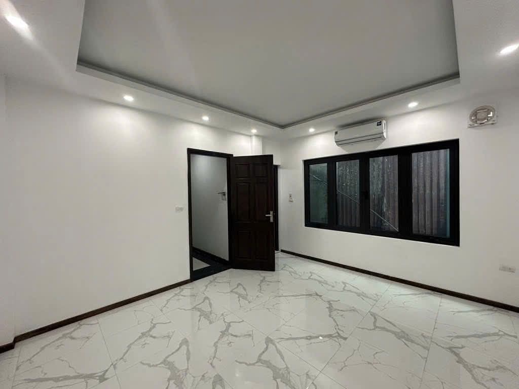 NHÀ MỚI XÂY PHỐ LÒ ĐÚC – LÕI QUẬN HAI BÀ TRƯNG – CĂN GÓC – THANG MÁY – MẶT TIỀN 6.8M