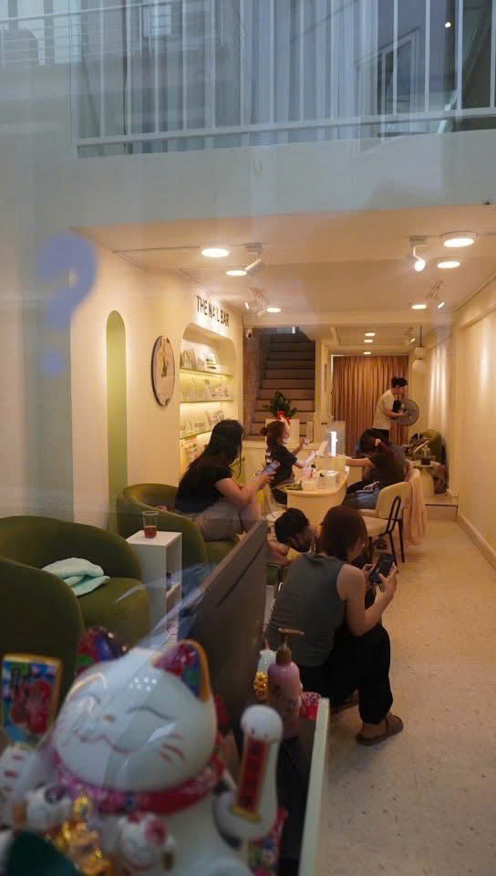 SANG NHƯỢNG TIỆM NAIL GỘI Quận 1 giá thương lượng từ 150Tr