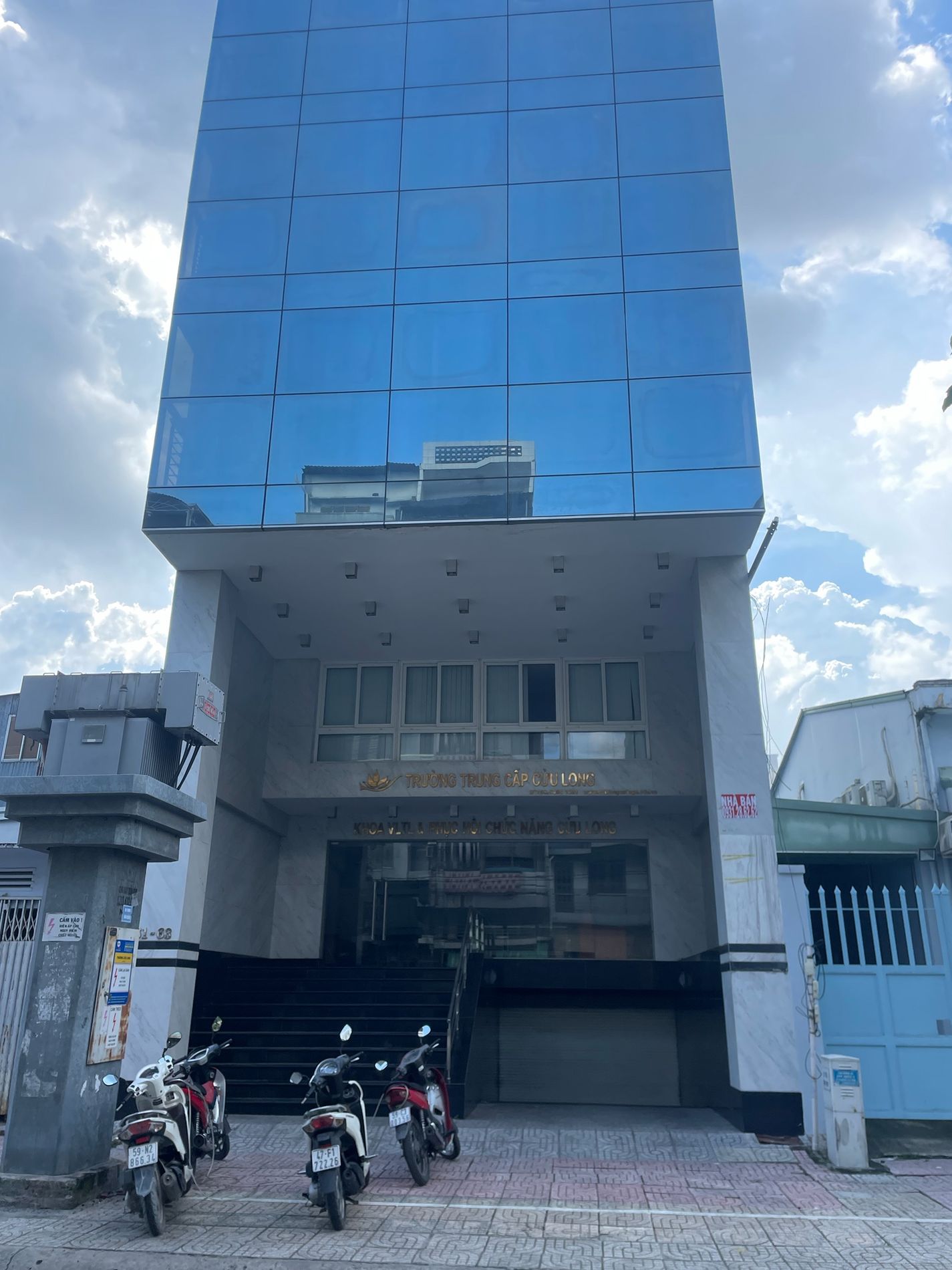 TÒA NHÀ MẶT TIỀN NGUYỄN VĂN ĐỪNG – VỊ TRÍ ĐẮC ĐỊA, CHUẨN VĂN PHÒNG - TRỤ SỞ CÔNG TY