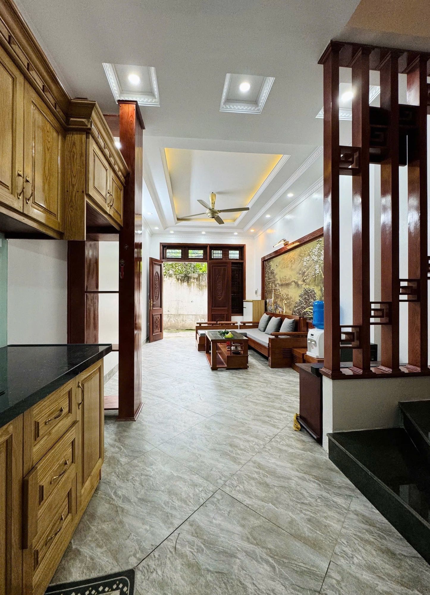 Phố Trạm 30m², 5 tầng – Ngõ ô tô – Để lại toàn bộ nội thất