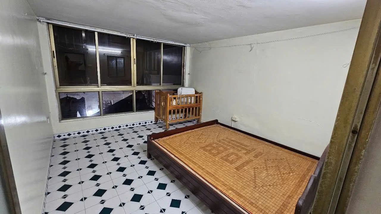 NHÀ PHỐ TRẦN HƯNG ĐẠO – CẬN MẶT PHỐ – NGÕ KINH DOANH – HIẾM TRONG TẦM GIÁ Diện tích 25m² • 3 tầng