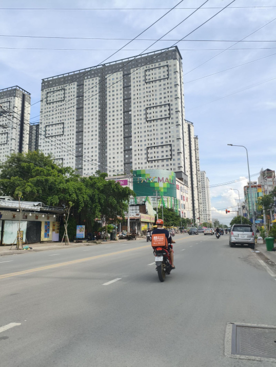 Bán nhà cấp 4 tiện sửa xây mới căn góc Cao Lỗ, Q8, sát mặt tiền, 4.3x17m, SHR, chỉ 6.1 tỷ