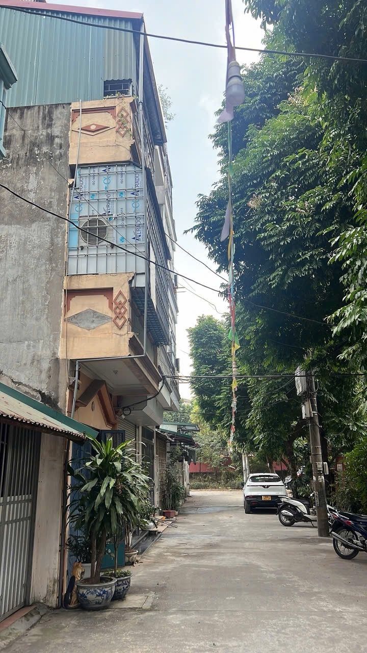 MẶT NGÕ Ô TÔ TRÁNH – KINH DOANH ĐỈNH – NHÀ 4 TẦNG – ĐỨC GIANG, LONG BIÊN