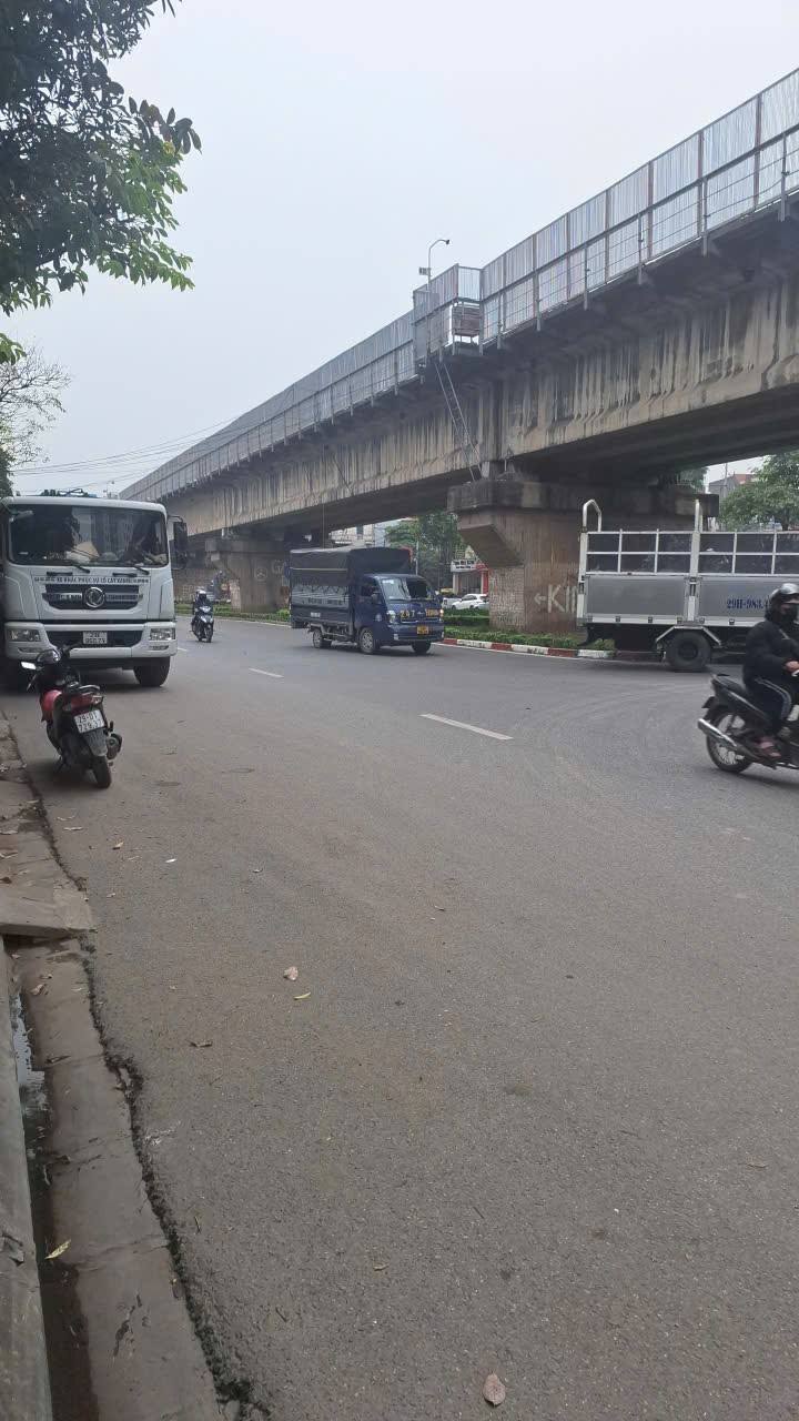 MẶT PHỐ, TÂN XUÂN, XUÂN ĐỈNH, BẮC TỪ LIÊM-VỈA HÈ-KD- Ô TÔ:54M X3T, MT 4,3M, GIÁ 20,5 TỶ.