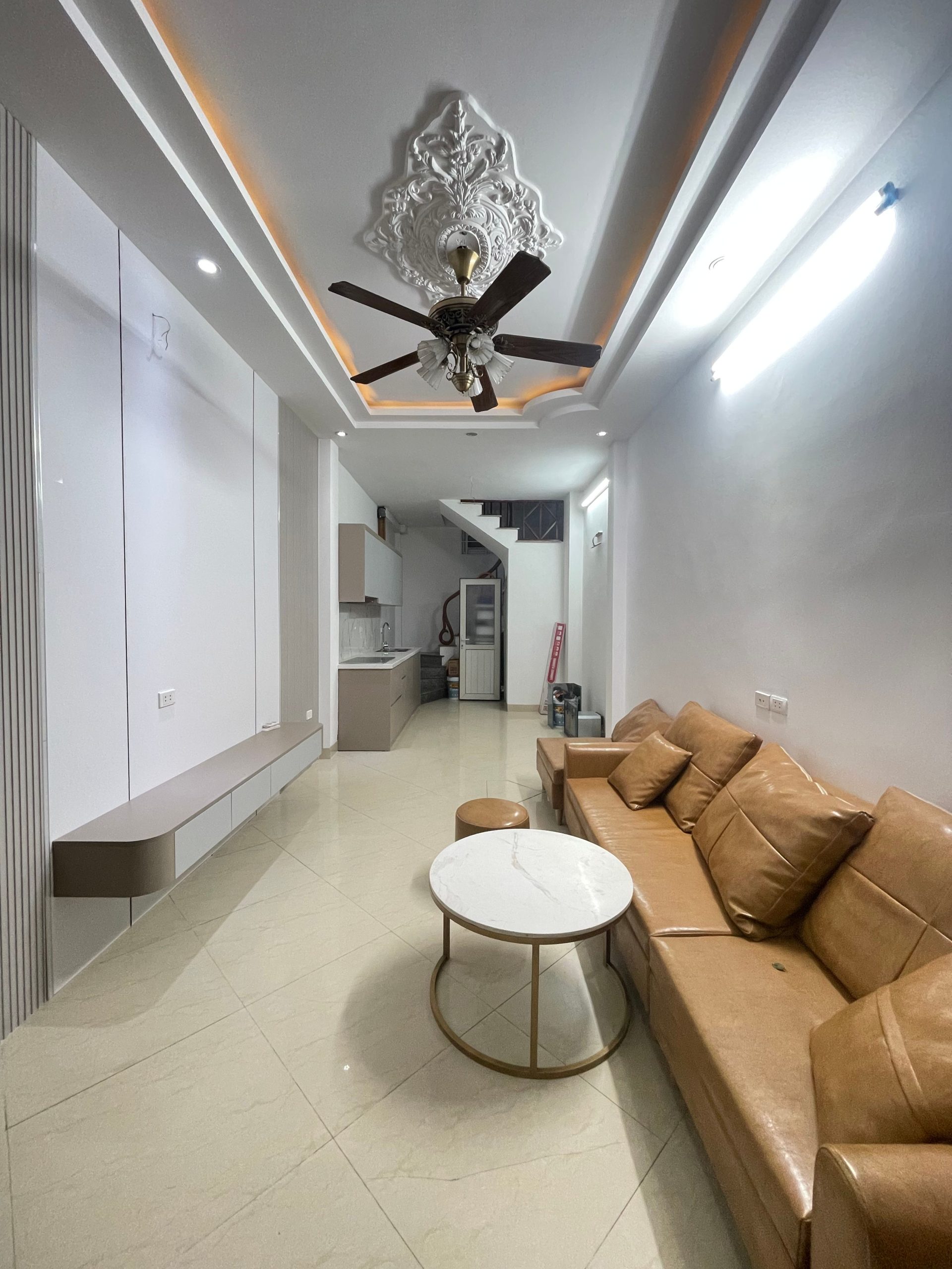 TRUNG TÂM BỒ ĐỀ – 5 TẦNG FULL ĐỒ – VÀO Ở LUÔN – GIÁ HẤP DẪN