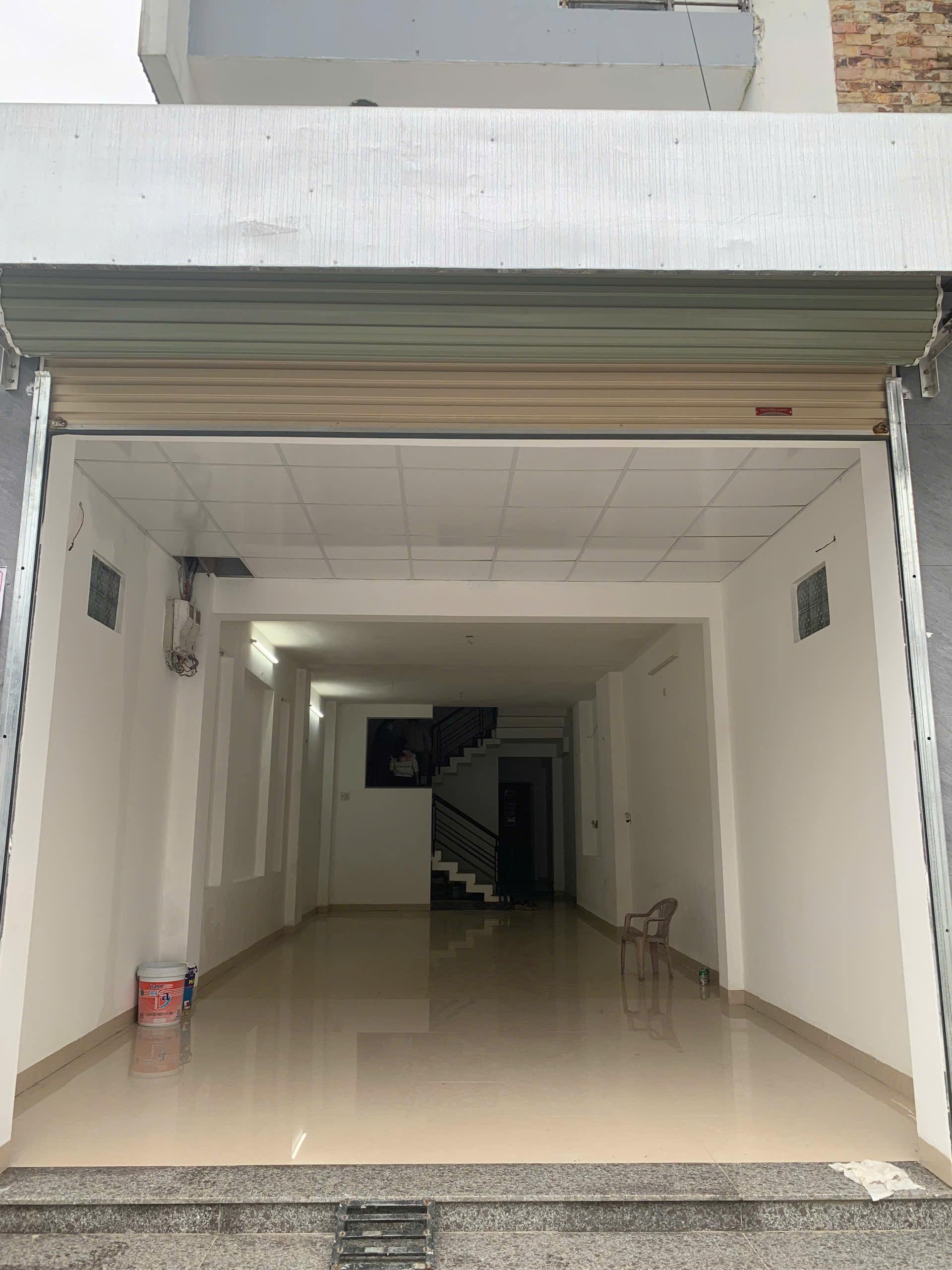 CHO NHÀ NGUYÊN CĂN 3 TẦNG MẶT TIỀN ĐƯỜNG BÀ TRIỆU